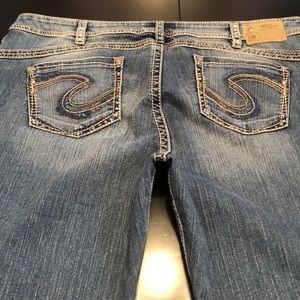BNWOT SILVERs PLUS 22/33 “Tuesday 16 1/2” Bootcut